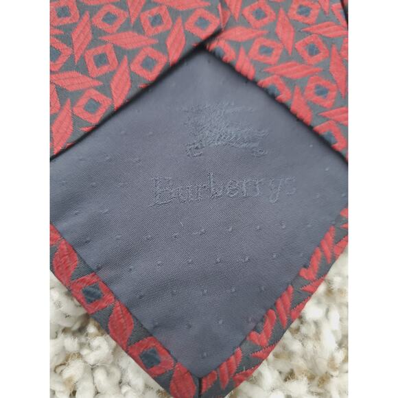 Burberry London Necktie Tie Pure Silk Italy 3.5in - Picture 6 of 8